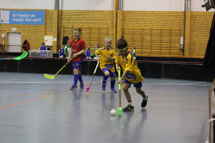 ski-gul-av-christine-haugland-strom